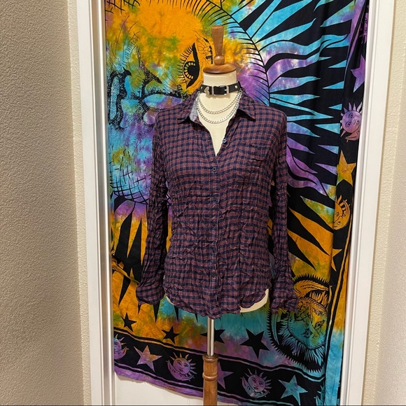 🌈 Lovely plaid button detail top - Picture 4 of 11